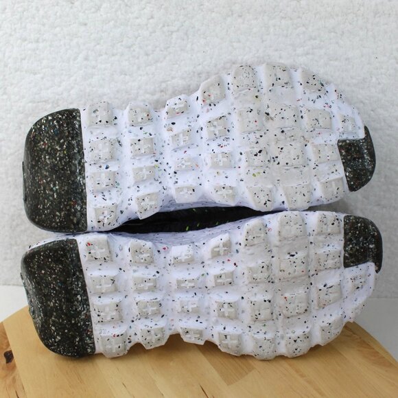 Nike Space Hippie 04 Running Shoe Sneaker Mens 10 Black Volt White CZ6398 010 - Picture 6 of 10